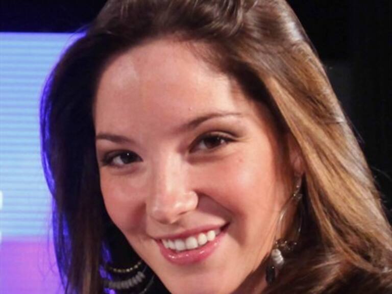 Kel Calderón se llena de elogios con desnudo artístico