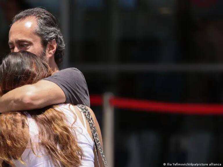 Israel anuncia haber liberado a cuatro rehenes en Gaza