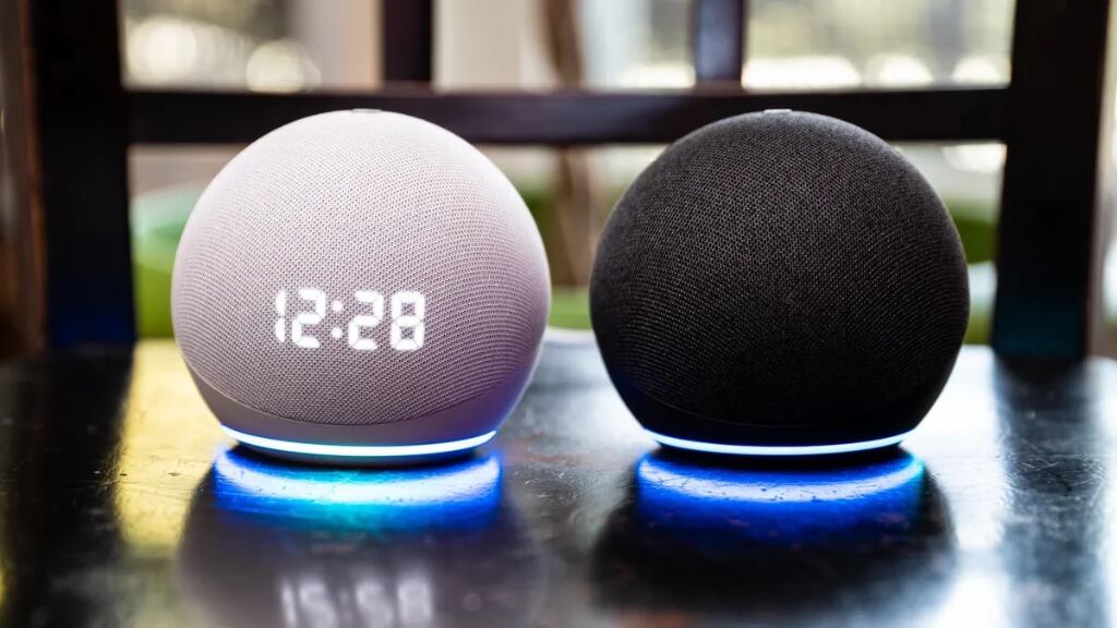 Alexa podría replicar voces de familiares muertos