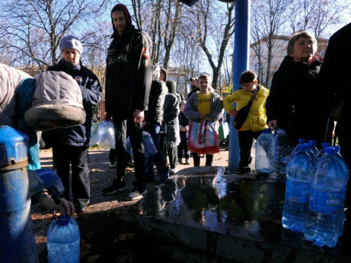 Rusia retoma la ofensiva contra Ucrania: atacan con misiles infraestructura energética y deja al 80% de la población sin agua potable