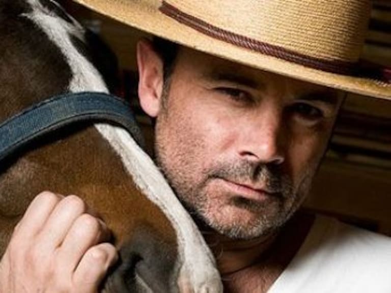 «Gracias por la idea»: viralizan fiesta de cumpleaños con temática de Felipe Camiroaga