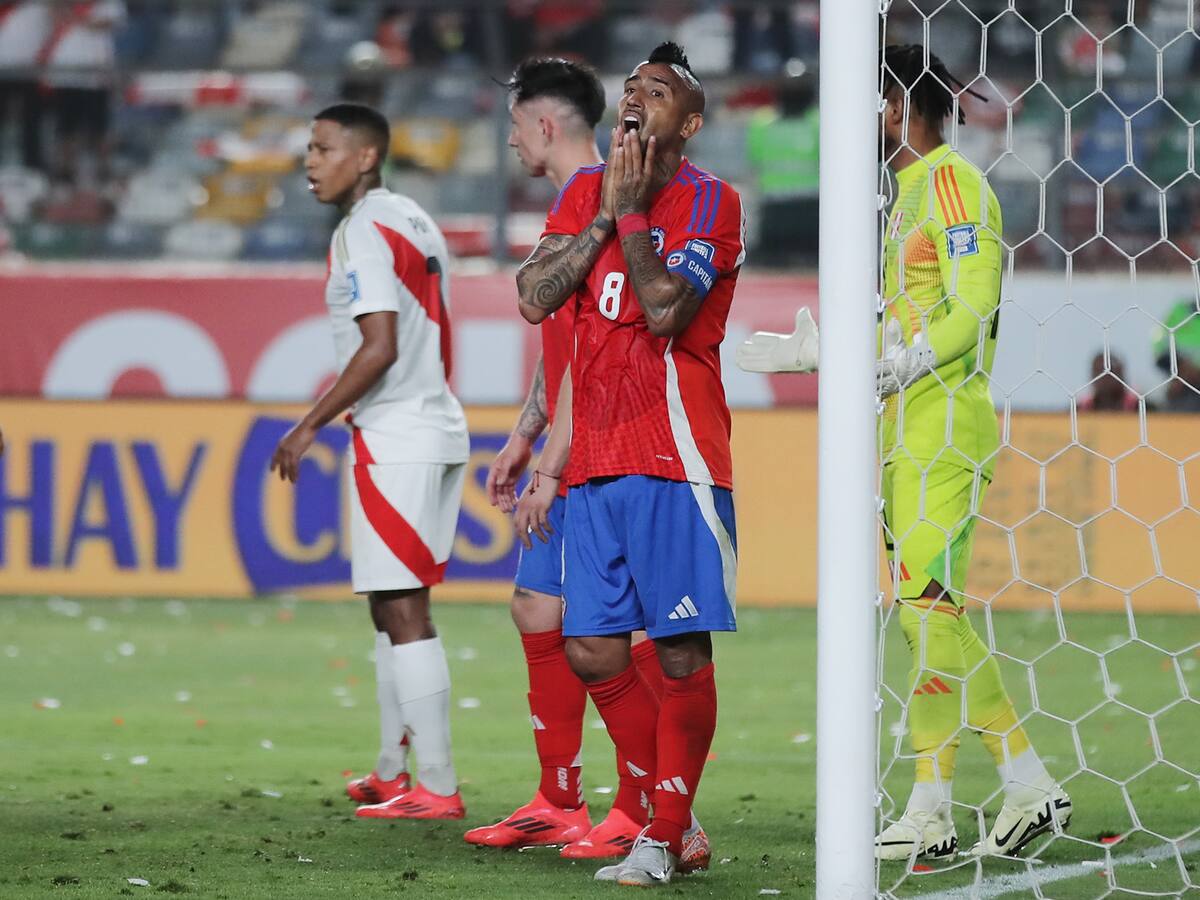 Con esto, no alcanza: Chile mejora en ataque, pero solo por un milagro termina rescatando un empate que lo mantiene lejos del Mundial 2026