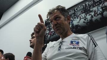Aníbal Mosa saca pecho por el nuevo líder del torneo: “Contra todos y todo, igual estamos punteros”