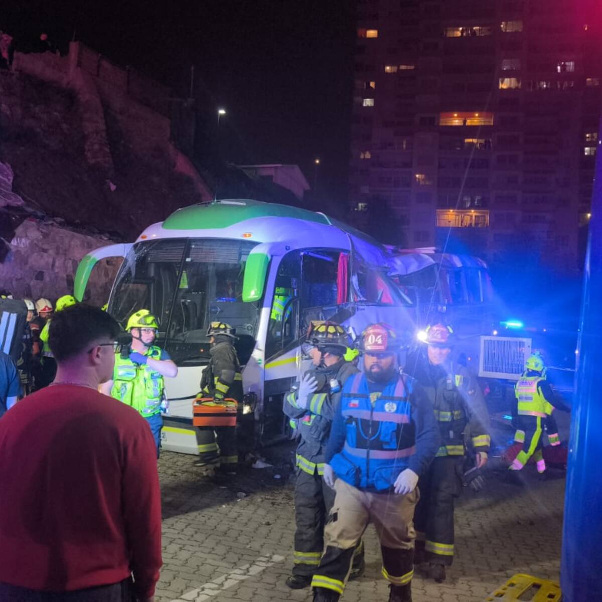 Entregan nuevo balance de los heridos tras fatal accidente del bus de la Orquesta de Cámara en Valparaíso