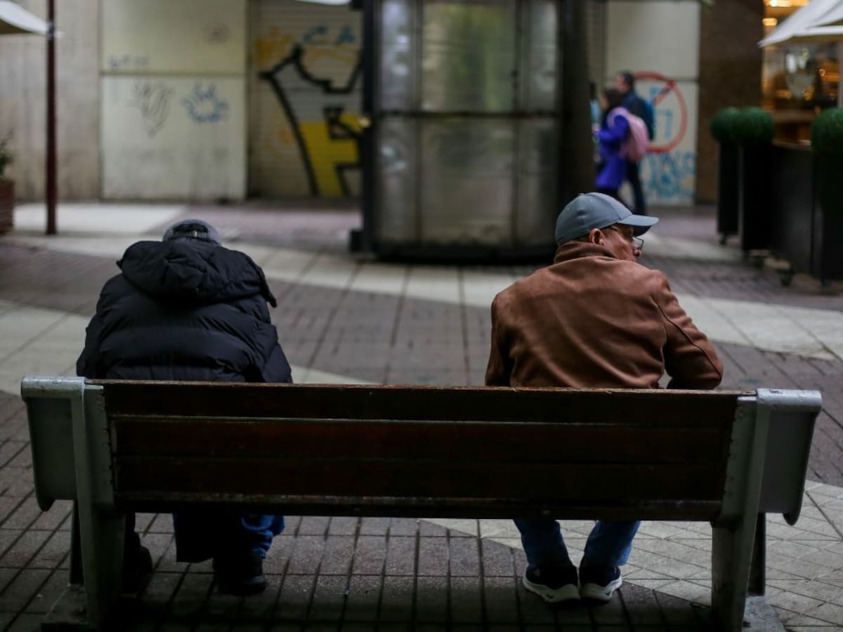 Desempleo se dispara en Chile: llega a 9,8% y deja a más de un millón de personas sin trabajo