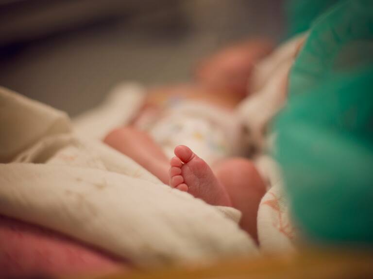 Nacimientos en Chile en 2021: INE revela que el 17,4% del total fueron de madres extranjeras