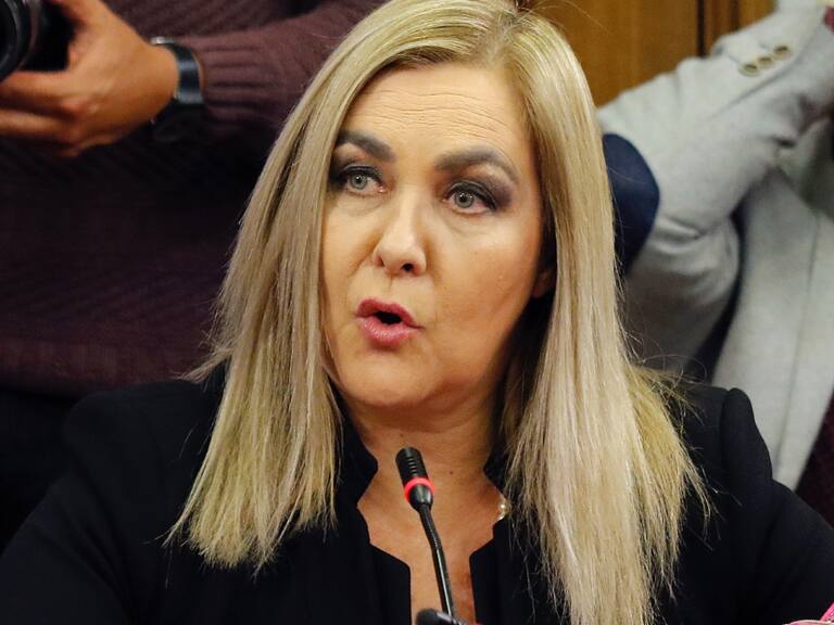 Sexto retiro: Jiles presiona para tramitar proyecto y califica a Cariola de «corpóreo de oposición» al nuevo rescate