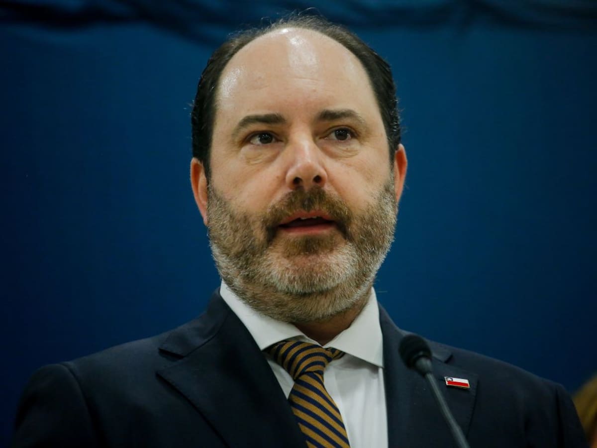 Ministro del Trabajo defiende megarreforma y advierte: “Si la economía no crece, no genera empleo”