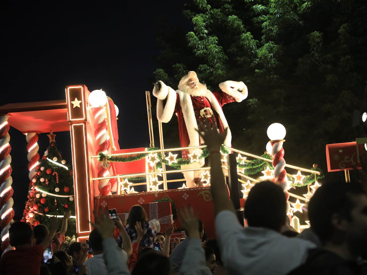 Caravana Navideña Coca-Cola 2024 se acerca al sur de Chile: estas son las ciudades, comunas y fechas restantes