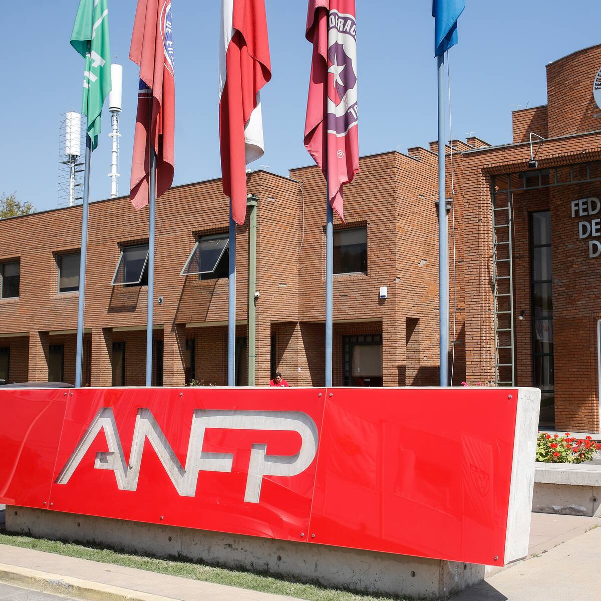 Aprueban sanciones contra clubes por incumplimientos a la nueva Ley de Sociedades Anónimas Deportivas Profesionales
