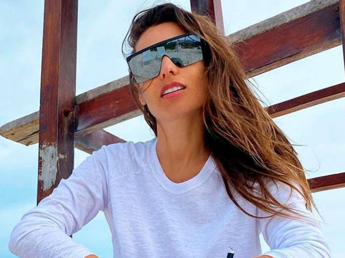 Pampita se llenó de buenos deseos luego de lucir su pancita de embarazo