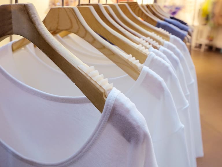 En medio de expansión: conocida marca de ropa española para mujeres anuncia su llegada a Chile