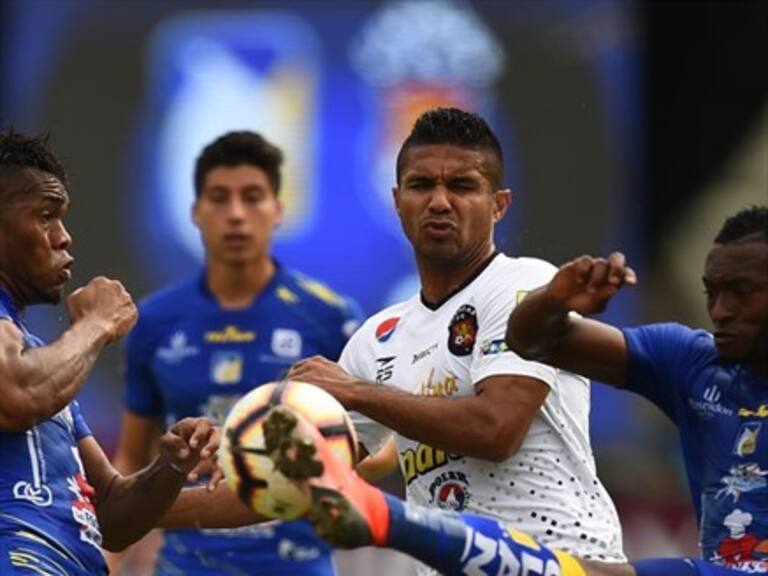 Caracas rescató empate ante Delfín y queda como favorito en la llave por donde va la U
