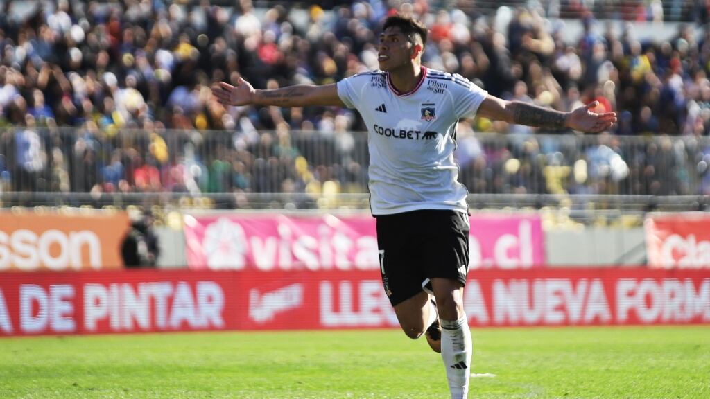 La compleja fórmula de Colo Colo para comprar a Carlos Palacios