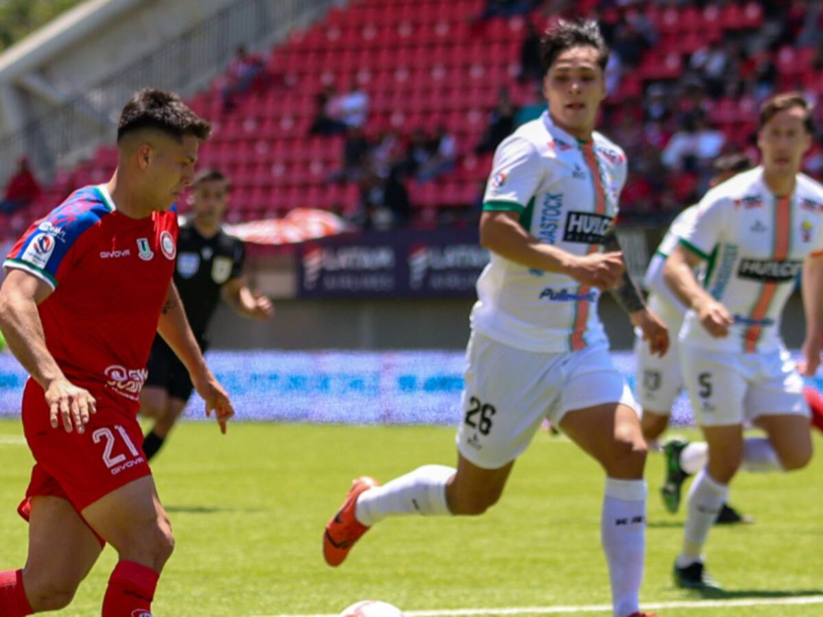 ¿Habrá castigos? Informe arbitral detalla incidentes de hinchas de Unión La Calera en duelo ante Cobresal
