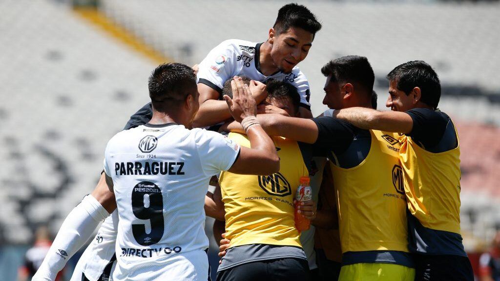 10 de Noviembre del 2020/SANTIAGOIvan Morales celebra su primer gol y el 1 a 0 de Colo Colo ,durante el partido valido por la Duodecima fecha del Campeonato Nacional AFP PlanVital 2020, entre Colo Colo vs Deportes Antofagasta, disputado en el Estadio Monumental
FOTO:FRANCISCO LONGA/AGENCIAUNO