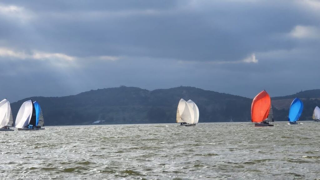 Vela: Lago Rapel fue sede de la primera fecha del calendario de la Clase Melges 24