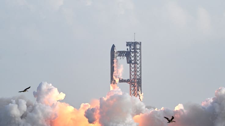Starship de SpaceX logra su primer vuelo exitoso de 2025 luego de tres intentos fallidos