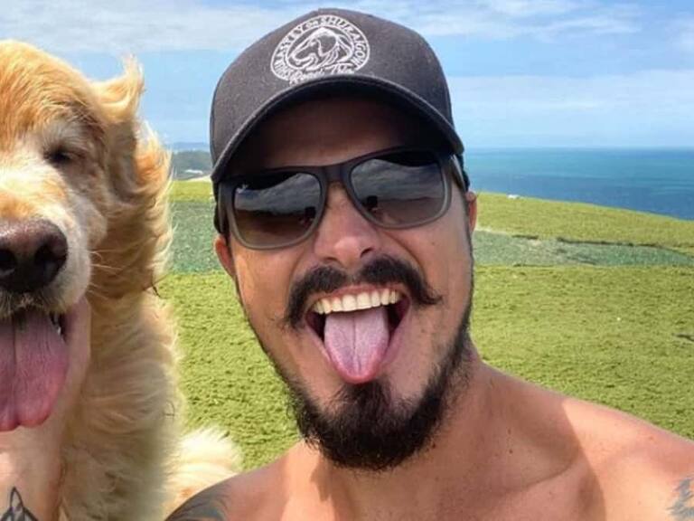 Un influencer y su perro mueren en accidente mientras viajaban por toda América