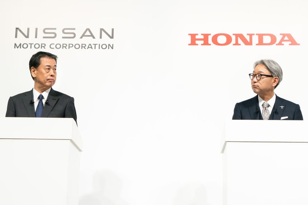 Los máximos gerentes de las compañías automotrices Nissan y Honda negocian una eventual fusión en la ciudad de Tokio en Japón