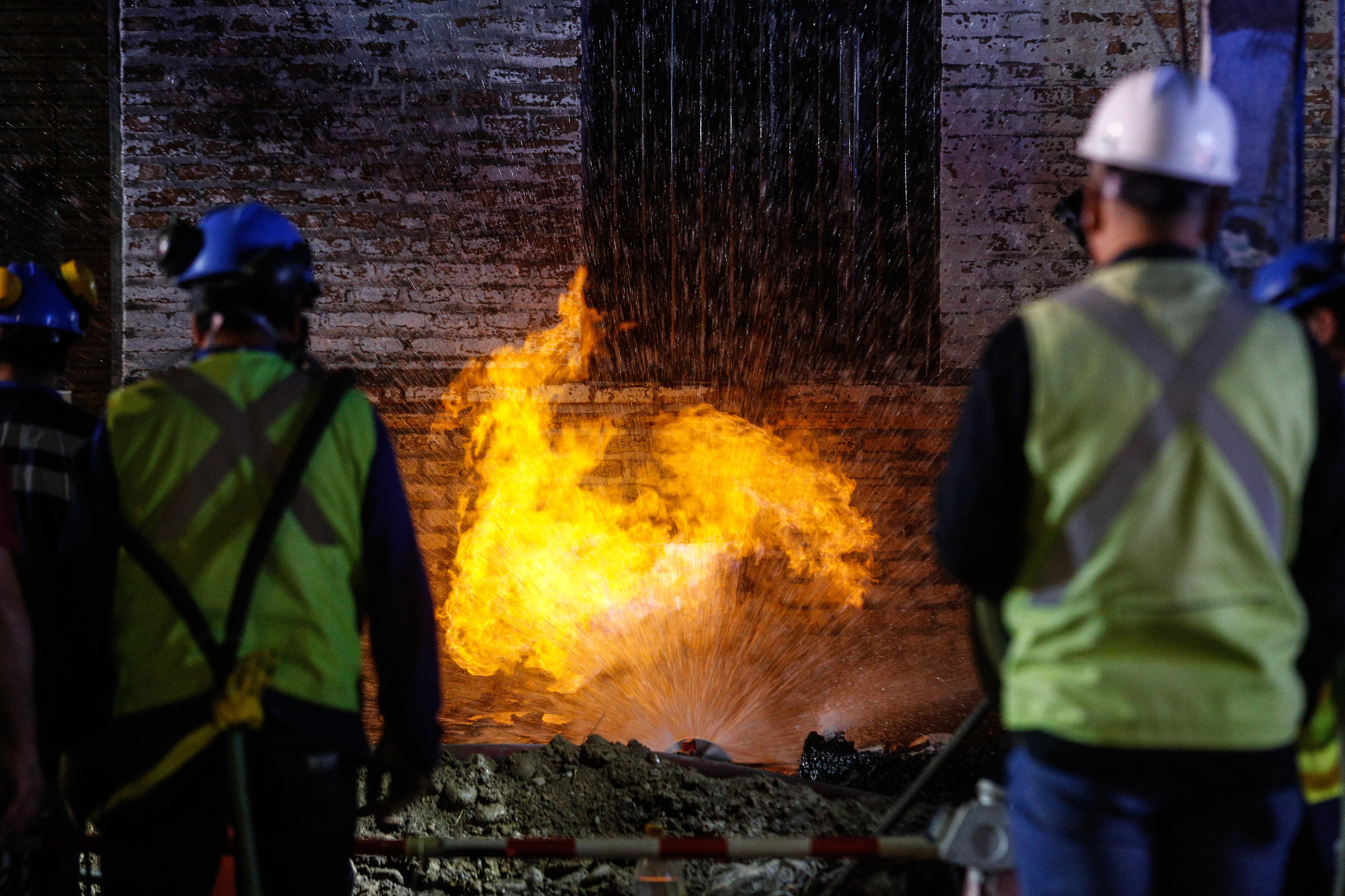 Explosión de gas en Conchalí deja a persona de la tercera edad en riesgo vital