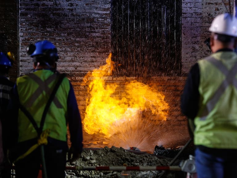 Explosión de gas en Conchalí deja a persona de la tercera edad en riesgo vital