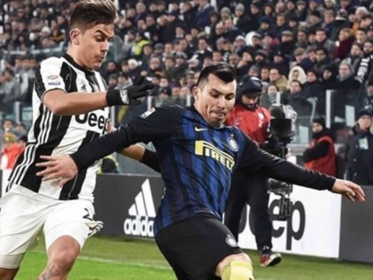 Prensa de Escocia asegura que Frank De Boer quiere llevar a Gary Medel al Glasgow Rangers