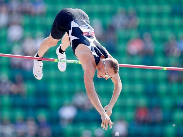 Sam Kendricks, doble campeón mundial del salto con garrocha, fuera de los JJ.OO. por coronavirus