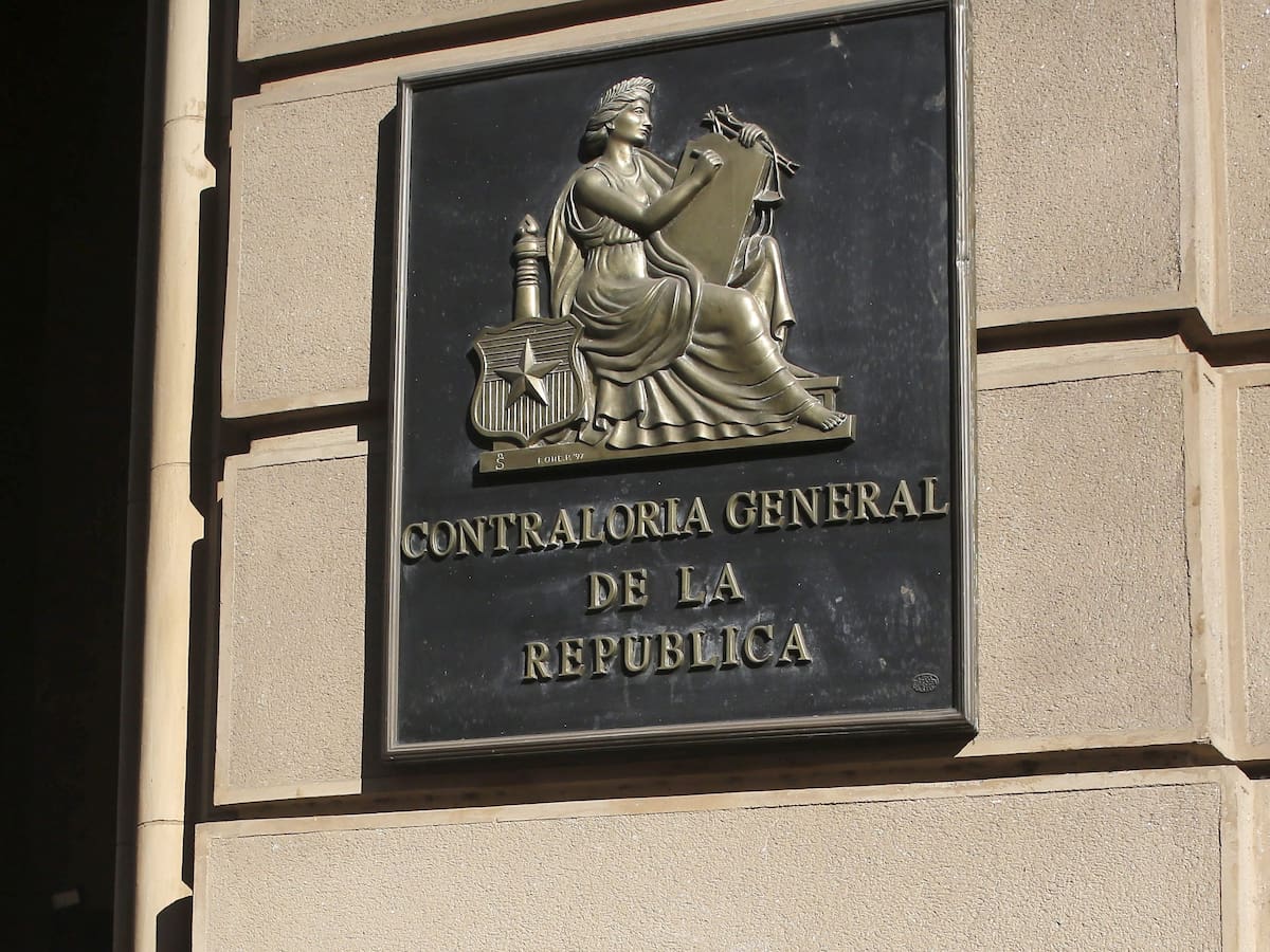 Contraloría detecta que más de 13 mil funcionarios públicos acudieron a casinos mientras estaban con licencia médica