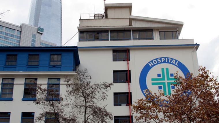 Hospital Metropolitano reduce atención por construcción de estacionamientos de Costanera Center