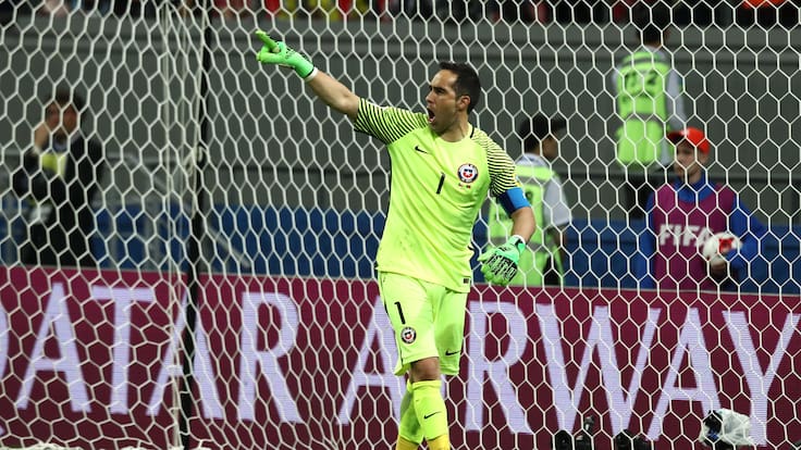 “Me acuerdo poquito”: arquero de Portugal “se olvida” de la épica actuación de Bravo en la victoria de Chile por la Copa Confederaciones 2017