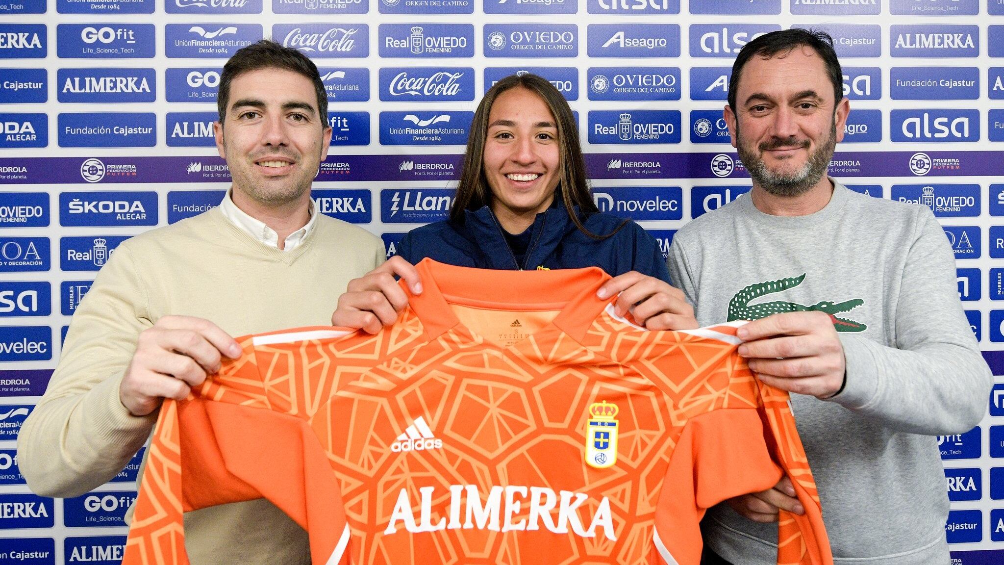 Antonia Canales se despide de Colo Colo y firma en Real Oviedo de España: "Soy una arquera que quiere romperla"