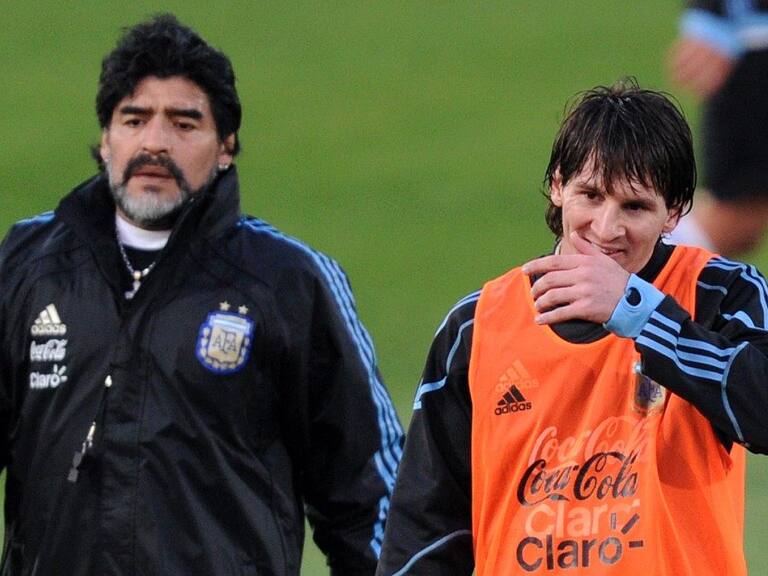 Hinchas argentinos eligieron a Messi por sobre Maradona como el mejor jugador de la historia