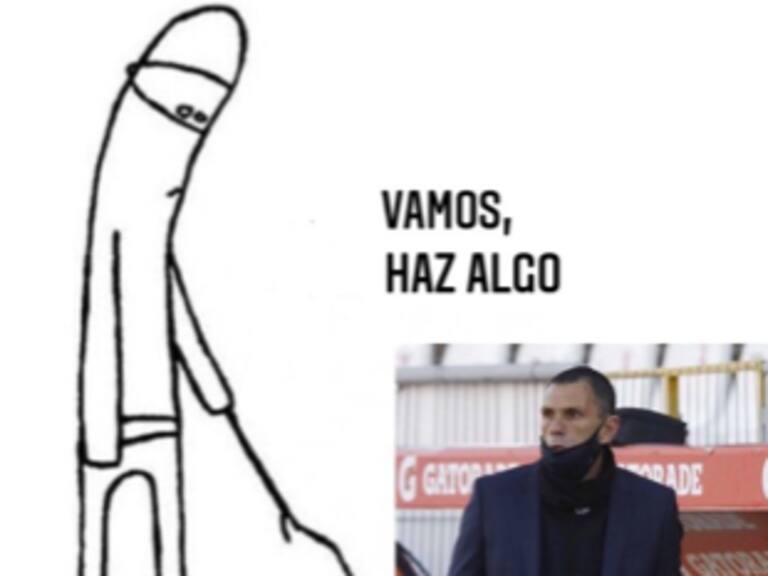 Memes Clásico Universitario