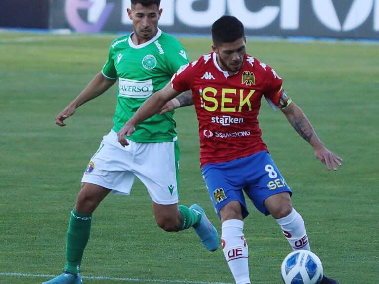 En Unión Española ya no cuentan con Víctor Méndez: "Hasta ahora, no viaja con nosotros para jugar con Everton"