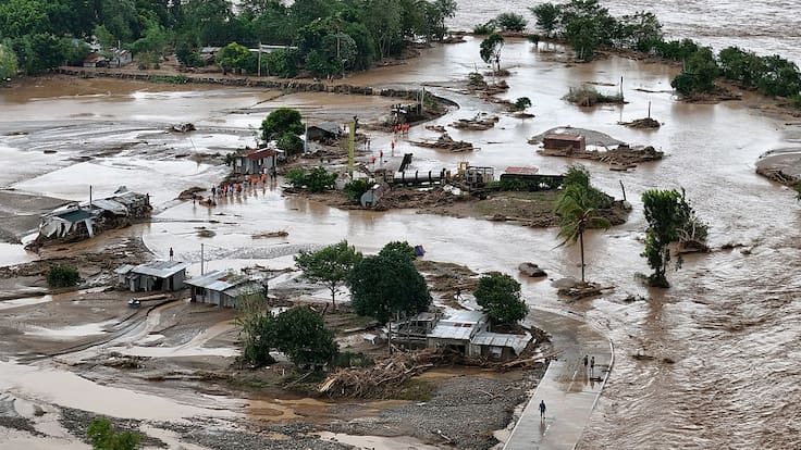 Tras azotar con fuerza en Filipinas: evacúan a más de 8.000 personas en Taiwán por tifón Fung-wong