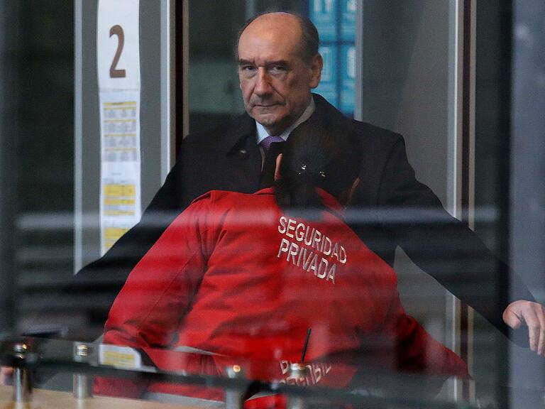 Llega excomandante en jefe del Ejército, Juan Miguel Fuente-Alba, al centro de justicia a conocer su veredicto - Daniela Forero-Ortiz - ADN Hoy - 13 de mayo de 2024