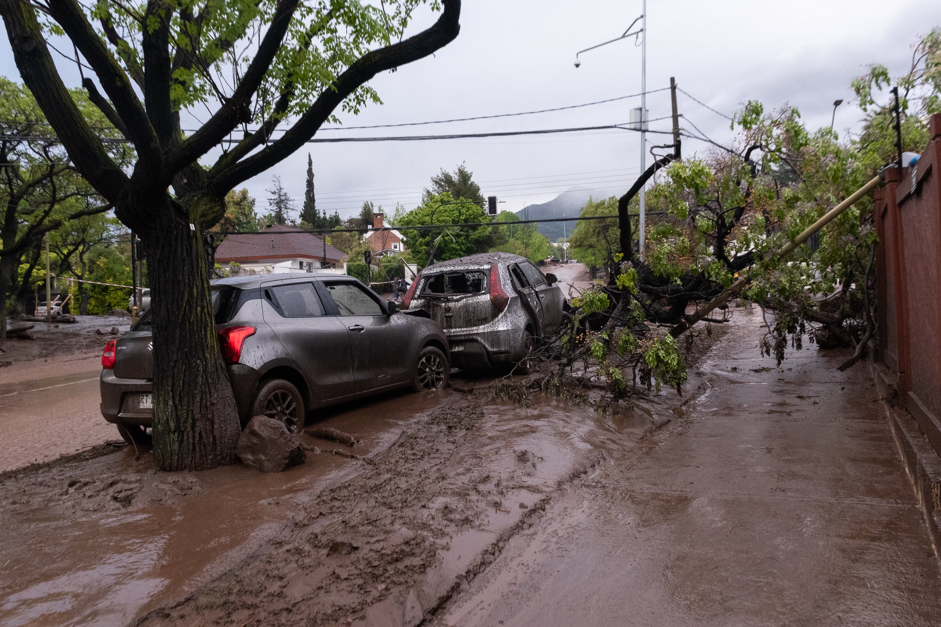 Presidente Kast decreta Zona de Catástrofe en la comuna de Las Condes tras violento aluvión