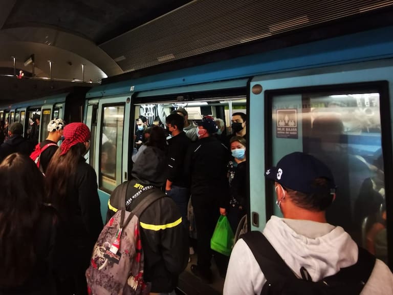 Toda la red de Metro está disponible: Línea 1 y Santa Ana funcionan de manera normal