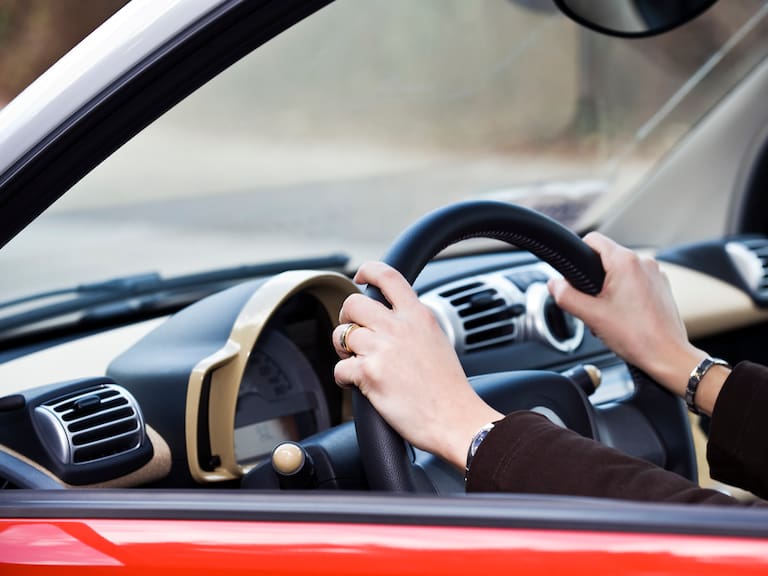 Licencia de conducir en Chile: estas son las 38 enfermedades por las cuales te pueden negar o reducir la vigencia del documento