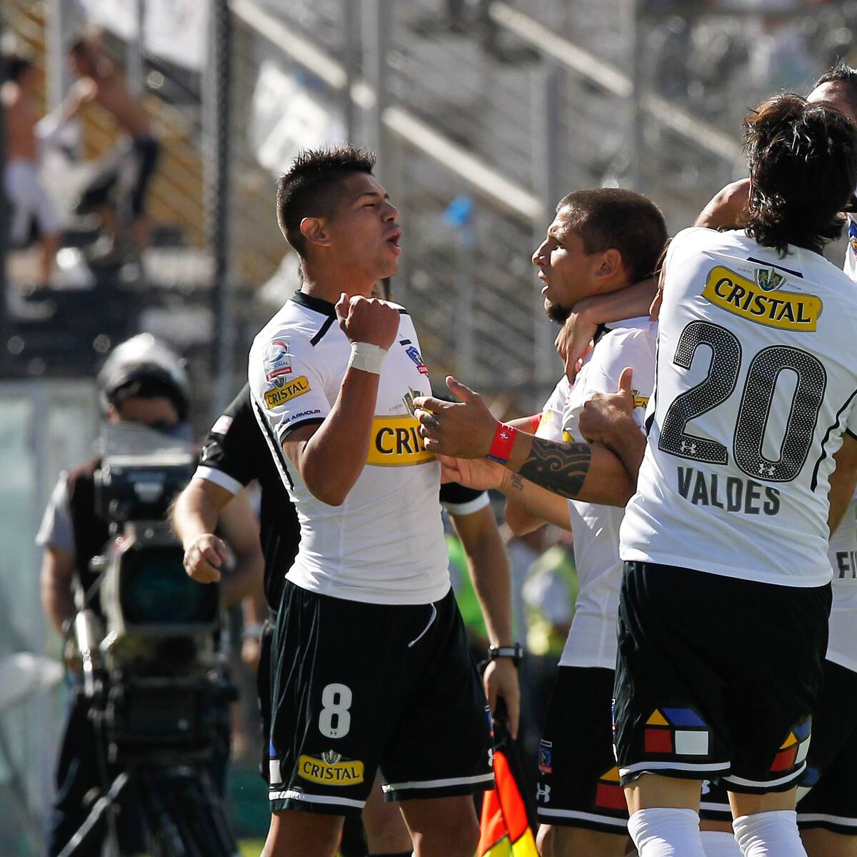 Ex Colo Colo revela dramático episodio que vivió un compañero con la Garra Blanca: “Lo querían matar”