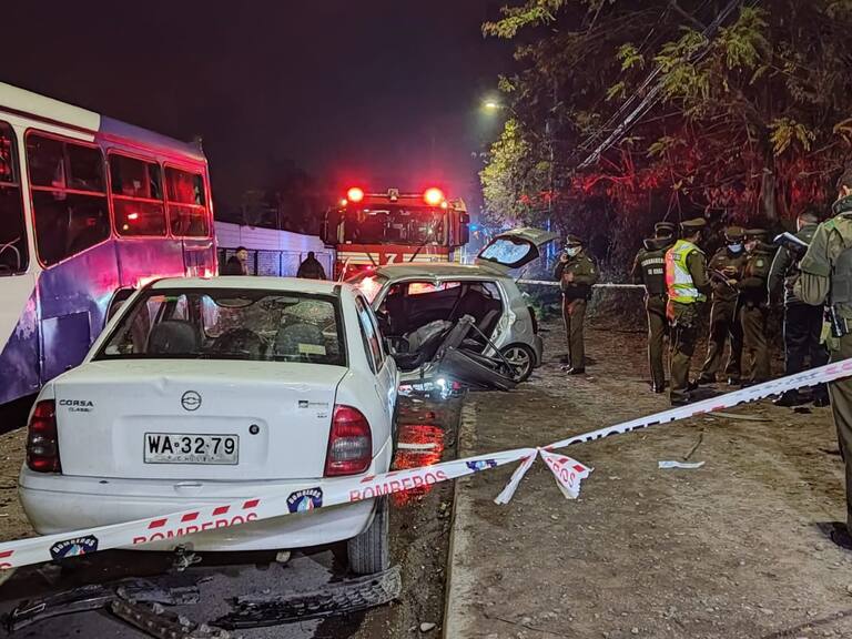 Una madre y su hija de 13 años mueren en choque frontal contra bus del transporte público en San Bernardo