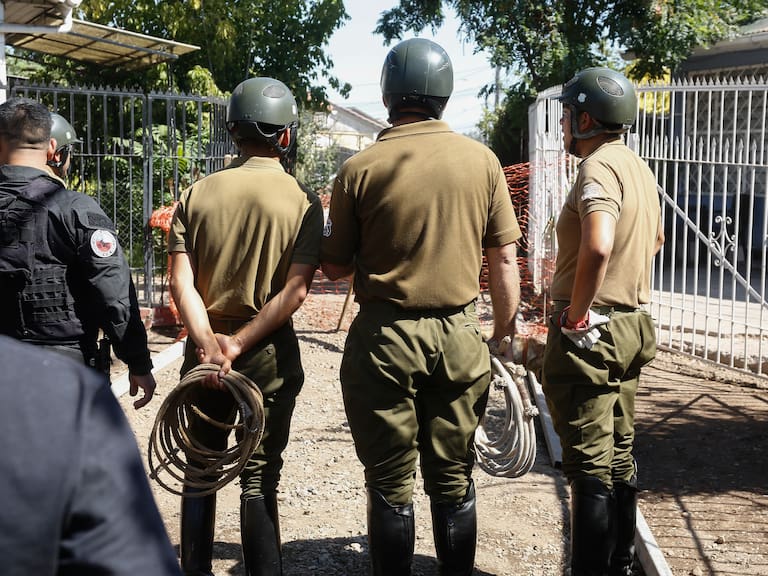 Enfrentamiento entre antisociales y Carabineros - Juan Espinoza - ADN Hoy Primera Edición - 16 de febrero de 2024