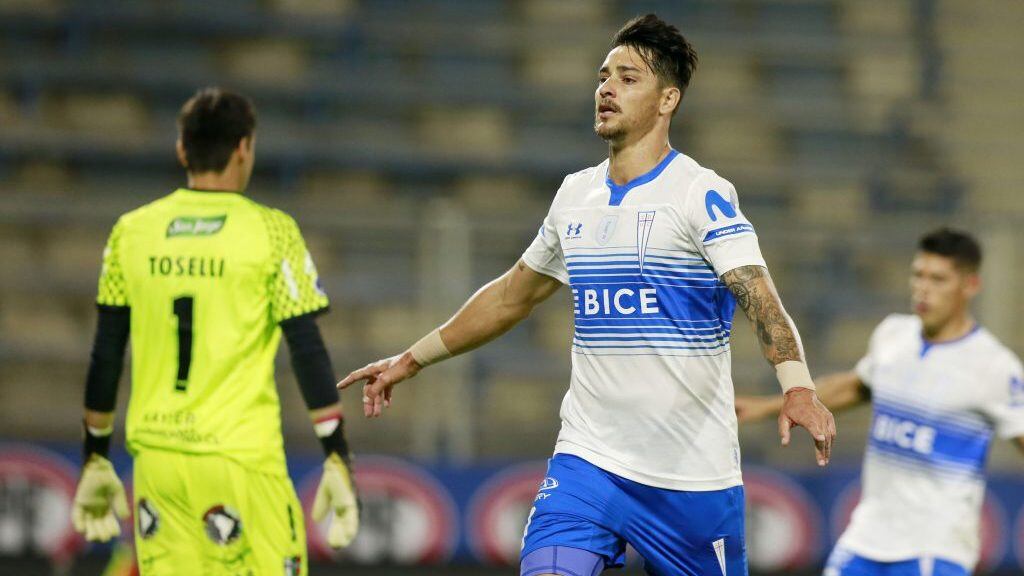 4 de Abril del 2021/SANTIAGOFernando Zampedri celebra su gol y el uno a cero para su equipo, durante el partido valido por la segunda fecha del Campeonato Nacional AFP PlanVital 2021, entre Universidad Catolica vs Palestino, disputado en el Estadio San Carlos de Apoquindo.
FOTO:JAVIER VALDES LARRONDO/AGENCIAUNO