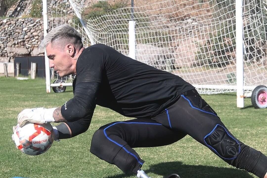Instagram @cristobalcamposoficial