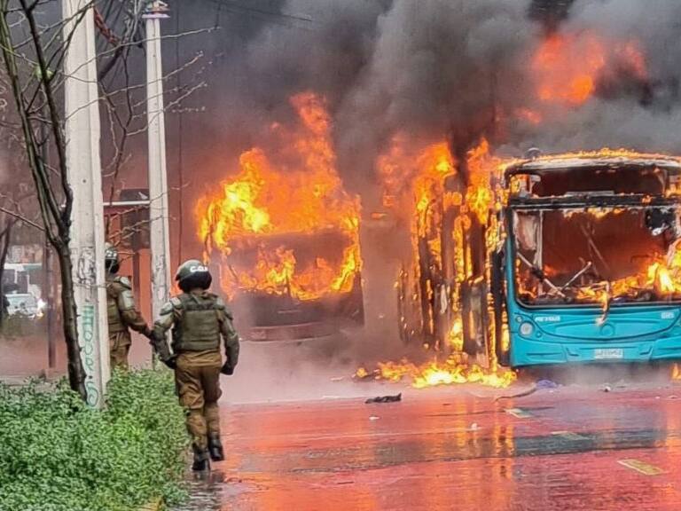 Incidentes, bus quemado, inba, 1024x576 jpg ok