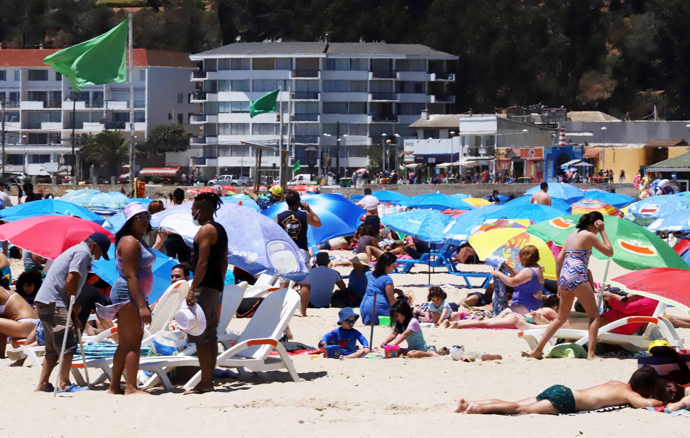 16 DE ENERO DE 2021 / ALGARROBO Playa Pejerrey de algarrobo que se encuentra en fase 3.
FOTO: PABLO OVALLE ISASMENDI / AGENCIAUNO