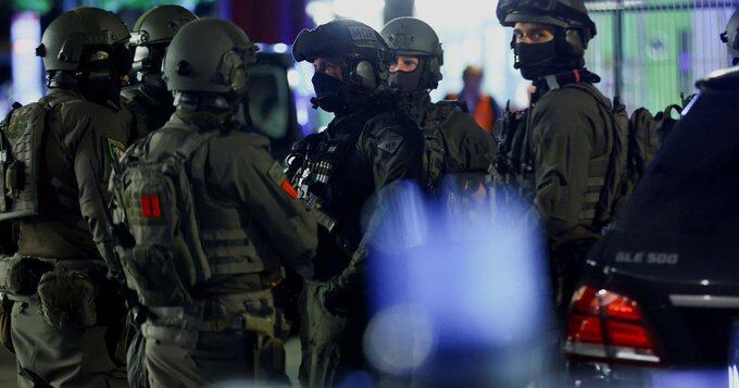 Al menos tres muertos y varios heridos: sujeto protagoniza ataque con arma blanca durante festival en Alemania