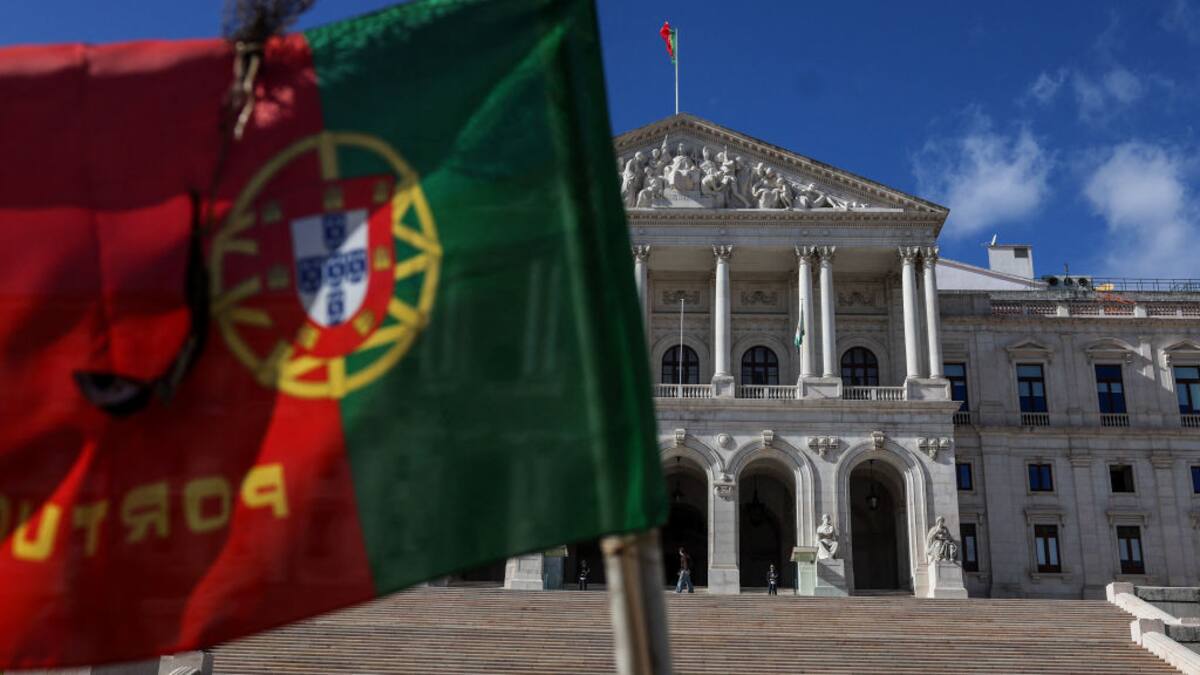 Portugal aprueba proyecto de ley que prohíbe el acceso gratuito a la salud pública a inmigrantes irregulares
