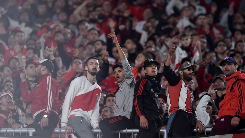 BUENOS AIRES, ARGENTINA - APRIL 13: Fans of River Plate cheer during the Copa CONMEBOL Libertadores 2022 match between River Plate and Fortaleza at Estadio Monumental Antonio Vespucio Liberti on April 13, 2022 in Buenos Aires, Argentina. (Photo by Marcelo Endelli/Getty Images)
